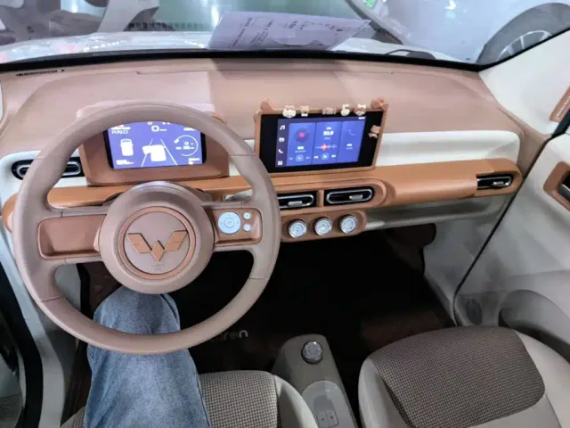 Wuling Hongguang Mini EV — Фото автомобиля 9