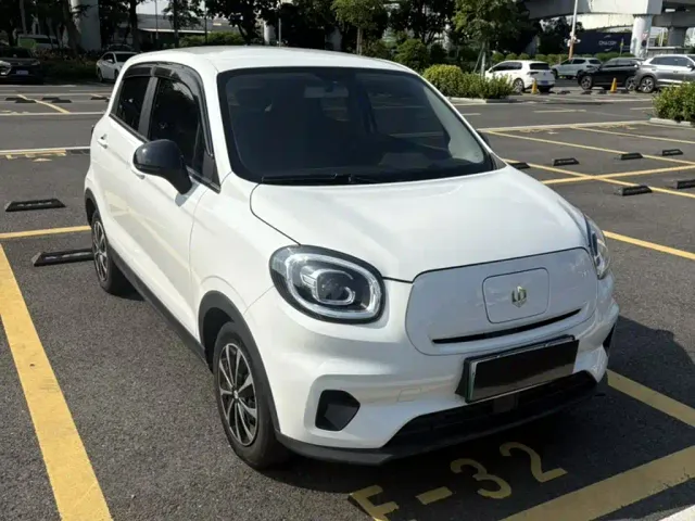 Leapmotor T03 — Фото автомобиля 23