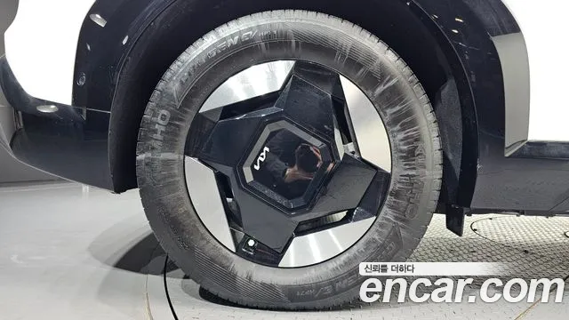 Kia EV9 — Фото автомобиля 5