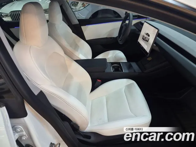 Tesla Model 3 — Фото автомобиля 18
