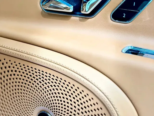 Bentley Flying Spur Plug-in Hybrid 2022 2.9T V6 Hybrid — Фото автомобиля 22