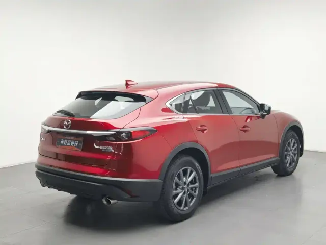 Mazda CX-4 — Фото автомобиля 2