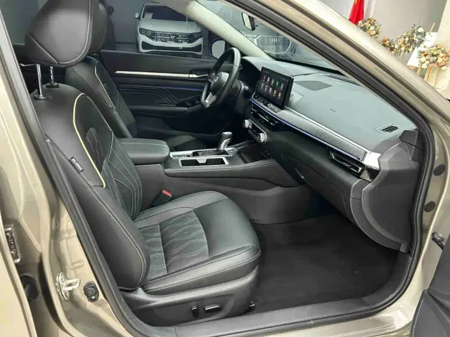 Nissan Teana — Фото автомобиля 19