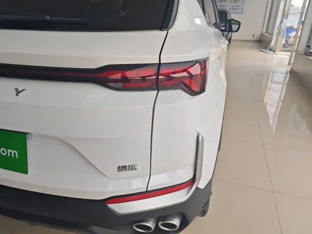 Geely Binyue — Фото автомобиля 7
