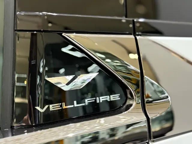 Toyota Vellfire — Фото автомобиля 15