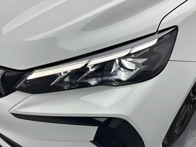Geely Binrui — Фото автомобиля 16