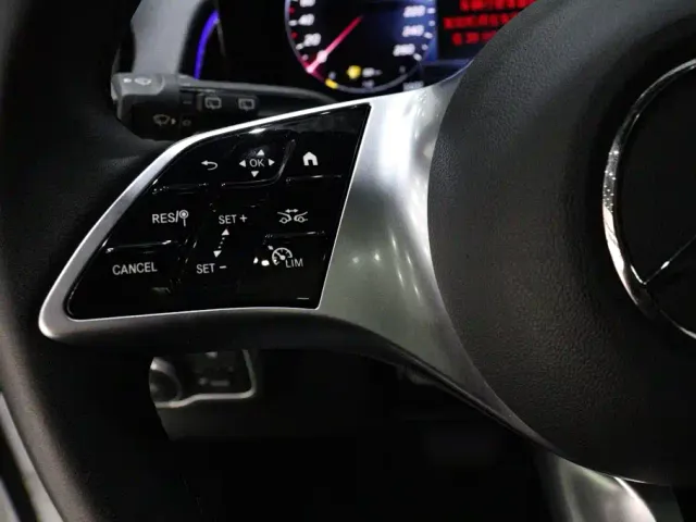 Mercedes-Benz GLB-Class — Фото автомобиля 16