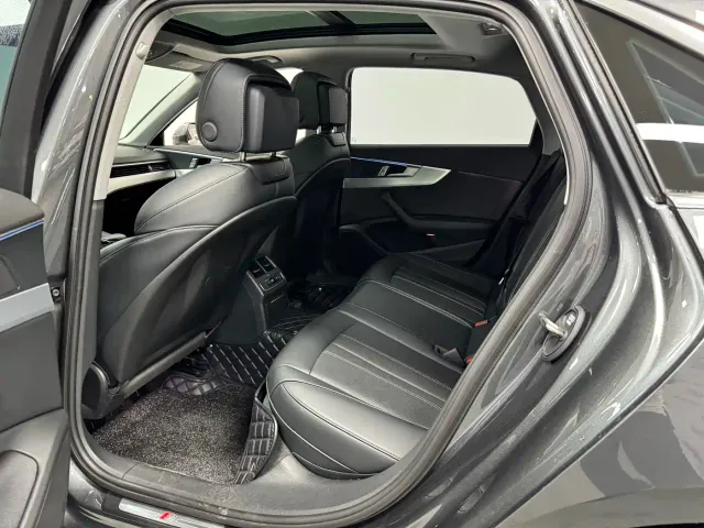 Audi A4L — Фото автомобиля 17