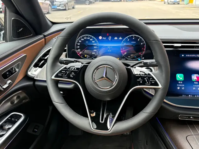Mercedes-Benz E-Class — Фото автомобиля 6