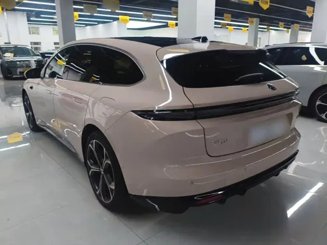 Nio ET5 Touring — Фото автомобиля 4