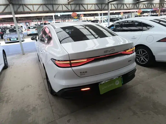 BYD Seal 05 DM-i — Фото автомобиля 4