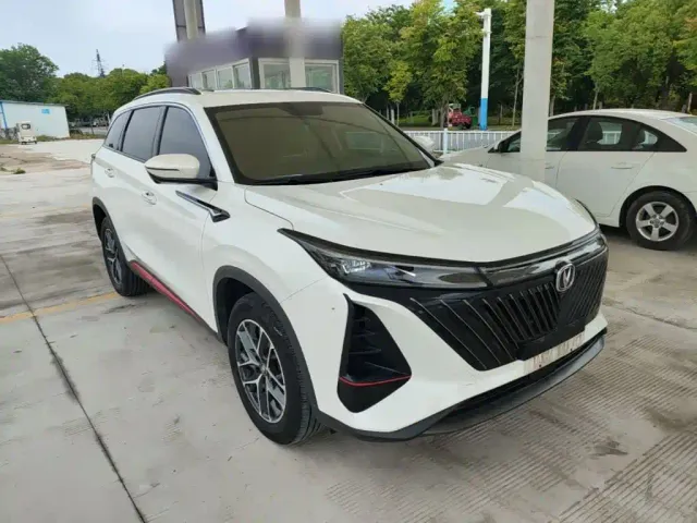 Changan CS75 Plus — Фото автомобиля 21