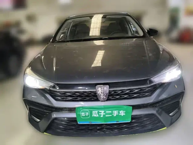 Roewe i5 — Фото автомобиля 22