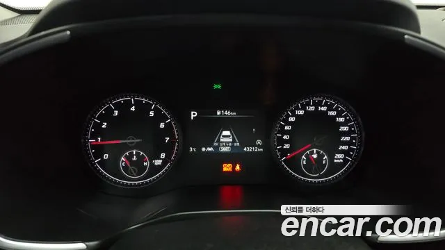 Hyundai Santafe Новый Santa Fe Бензин 2.5T 2WD — Фото автомобиля 8
