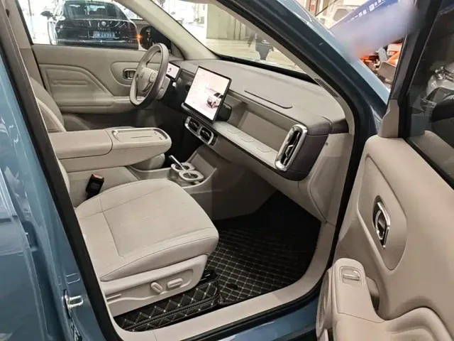 Leapmotor B10 — Фото автомобиля 24