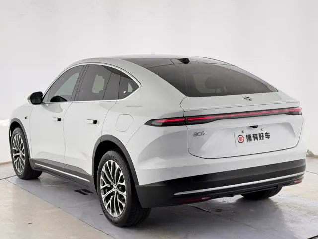 Nio EC6 — Фото автомобиля 11