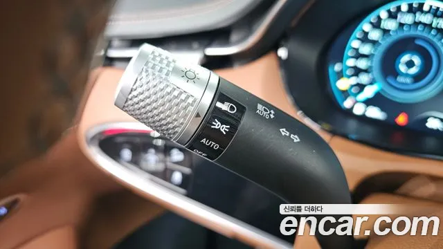 Genesis GV70 — Фото автомобиля 26