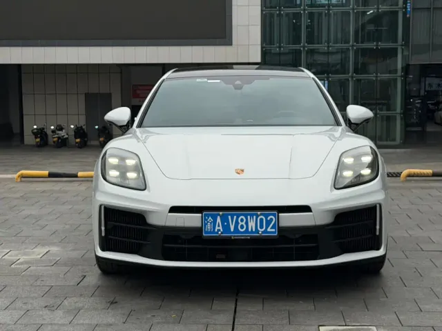 Porsche Panamera — Фото автомобиля 2