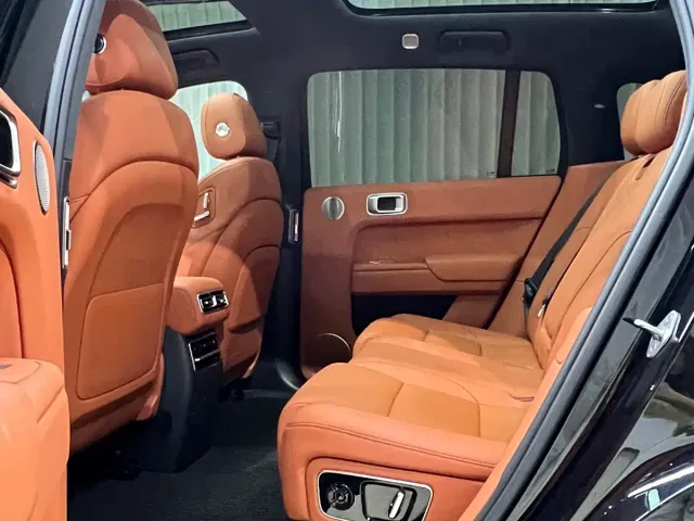 Li Auto L7 — Фото автомобиля 11
