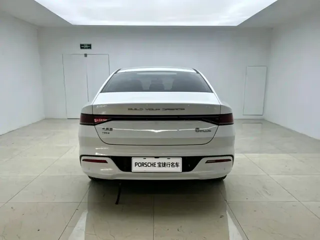 BYD Qin PLUS — Фото автомобиля 4