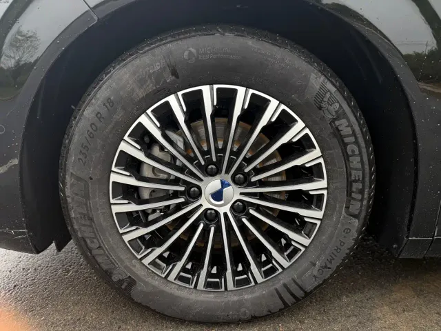 Denza Denza D9 2024 DM-i 980 AWD Flagship — Фото автомобиля 19