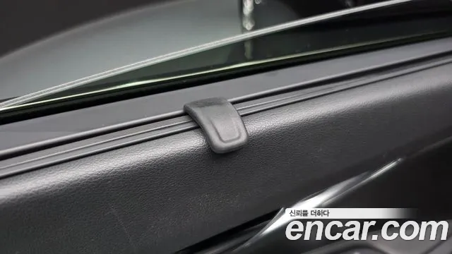 Genesis G80 Бензин 2.5 турбо 2WD — Фото автомобиля 17