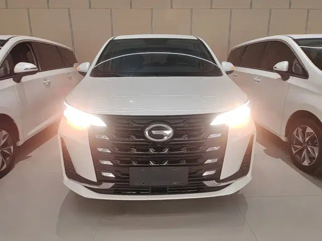 GAC Trumpchi M6 — Фото автомобиля 2