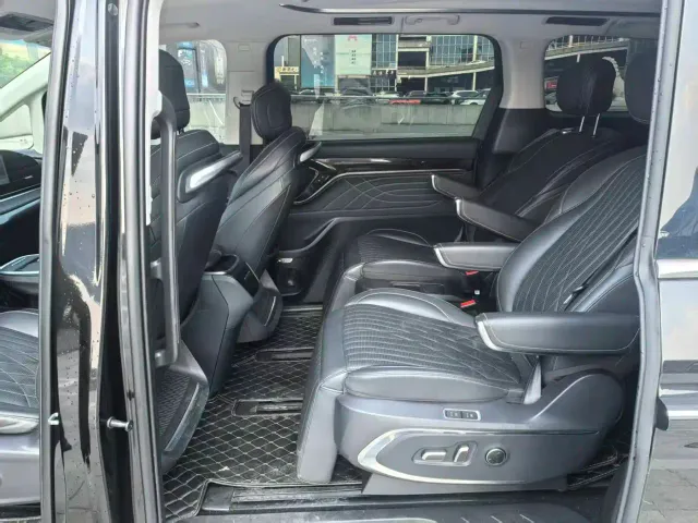 Maxus Dajia 9 — Фото автомобиля 10