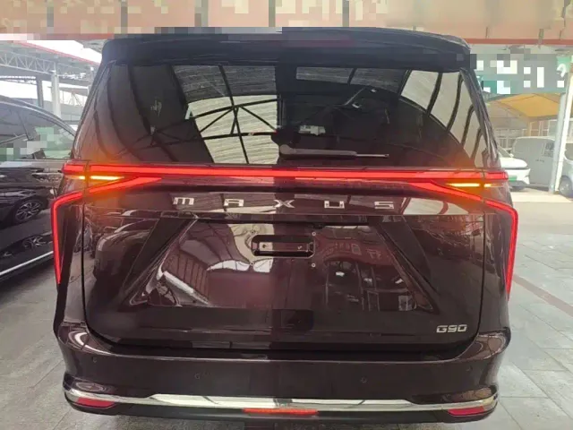 Maxus G90 — Фото автомобиля 5