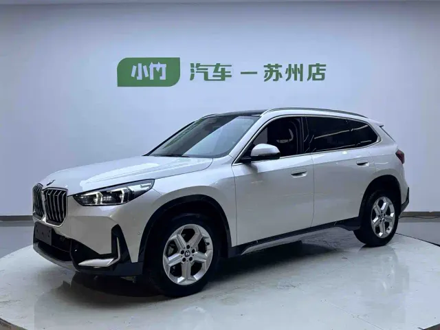 Фотография автомобиля — BMW X1