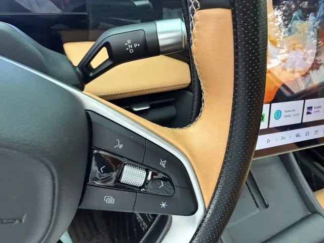 Geely Galaxy L7 — Фото автомобиля 10