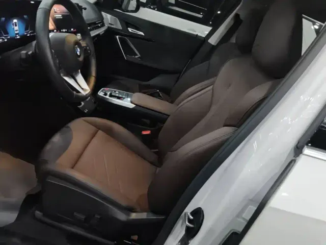 BMW X1 — Фото автомобиля 14