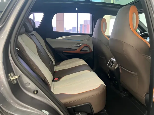 BYD Song Pro — Фото автомобиля 9