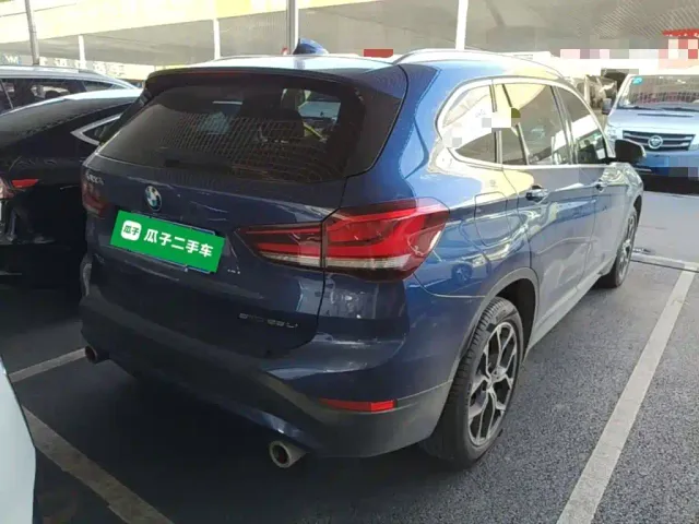 BMW X1 — Фото автомобиля 6