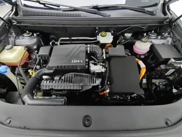 BYD Song Pro — Фото автомобиля 6