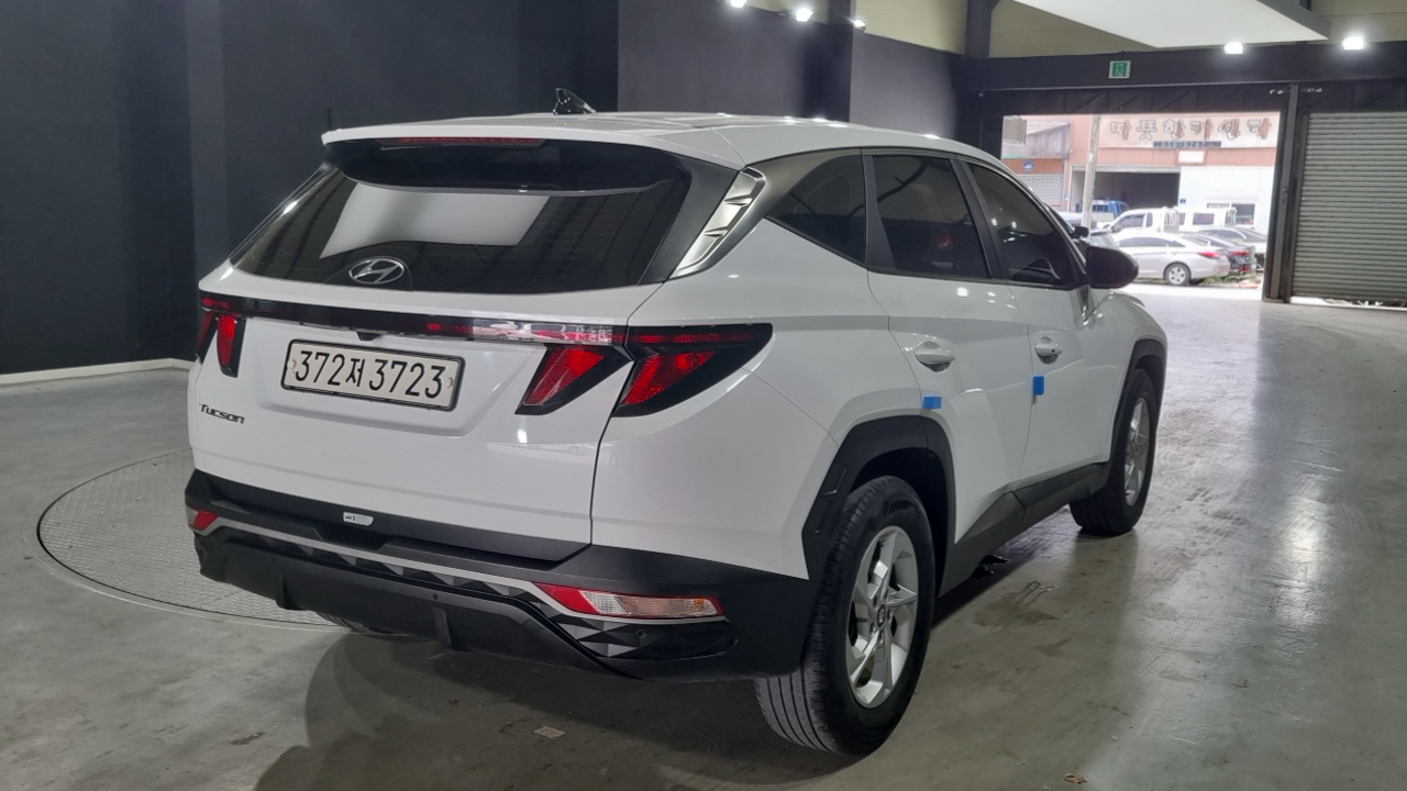 Hyundai Tucson Tucson (NX4) Бензин 1.6 турбо 2WD — Фото автомобиля 2