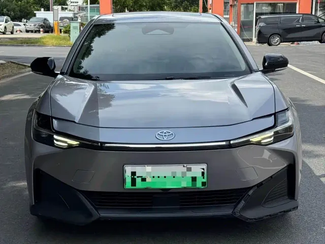 Toyota bZ3 — Фото автомобиля 2