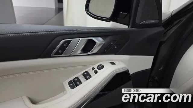 BMW X5 xDrive 40i M Sport — Фото автомобиля 7