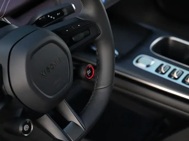 Xiaomi SU7 — Фото автомобиля 11
