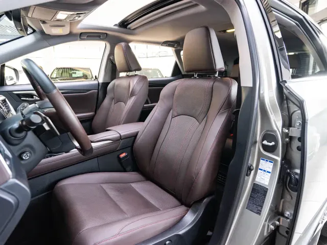 Lexus RX — Фото автомобиля 11