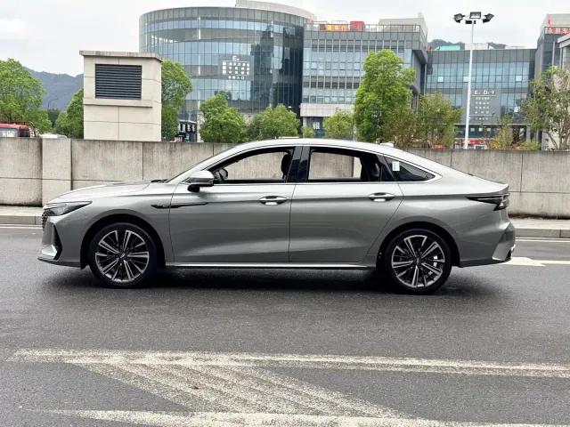Chery Arrizo 8 — Фото автомобиля 7