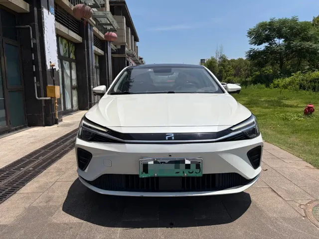 Roewe Feifan ER6 — Фото автомобиля 2