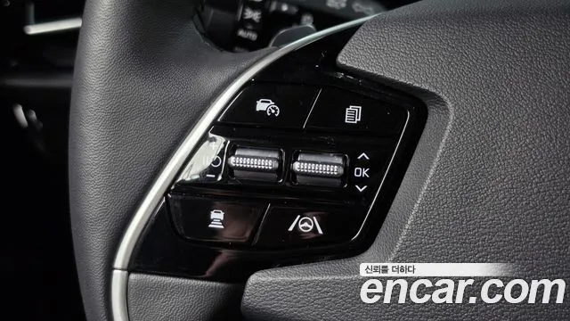 Kia Niro — Фото автомобиля 20