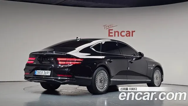 Фотография автомобиля — Genesis G80 RG3
