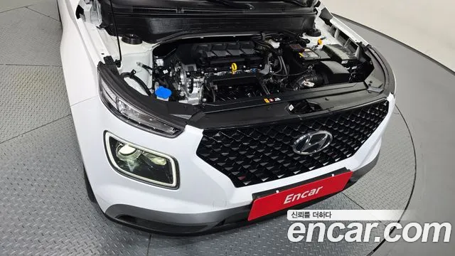 Hyundai Venue — Фото автомобиля 6