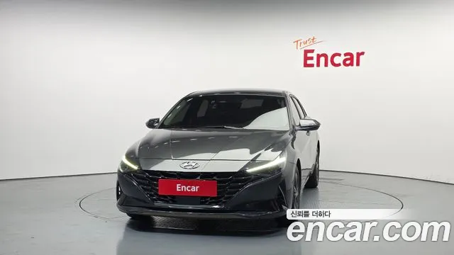 Hyundai AVANTE Avante (CN7) — Фото автомобиля 3