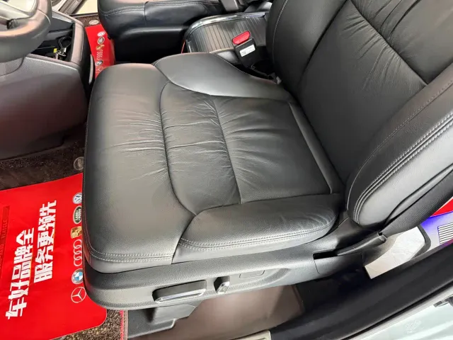 Honda Elysion — Фото автомобиля 22