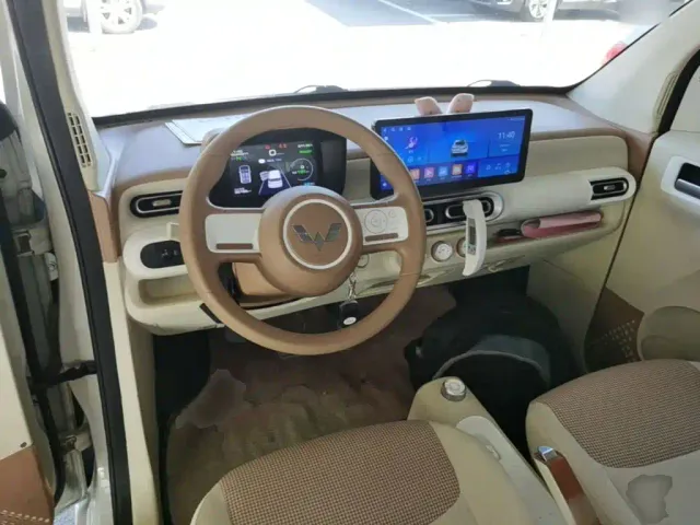 Wuling Hongguang Mini EV — Фото автомобиля 9