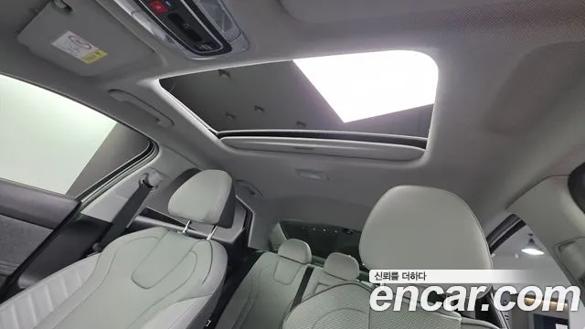 Hyundai AVANTE Avante (CN7) — Фото автомобиля 10