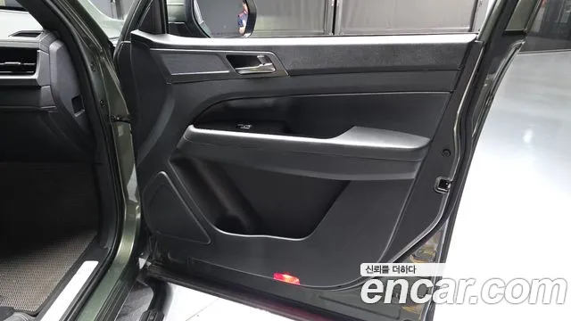 KG_Mobility_Ssangyong Rexton Новый Rexton Sport Дизель 2.2 4WD — Фото автомобиля 24